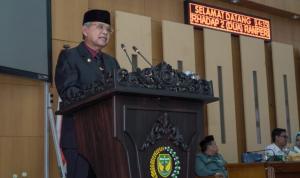 bupati luwu di DPRD
