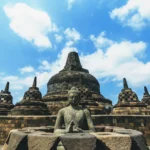 Mengungkap Keajaiban Dunia: 5 Alasan Kenapa Candi Borobudur Wajib Masuk Daftar Destinasi Wisata Anda
