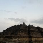 Arkeolog Borobudur: Menyingkap Tabir Sejarah dan Filosofi Candi Agung
