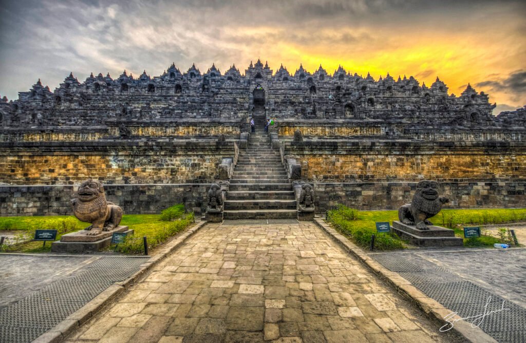 Candi-Candi Ikonik Indonesia: Mengungkap Pesona Sejarah dan Spiritualisme Nusantara