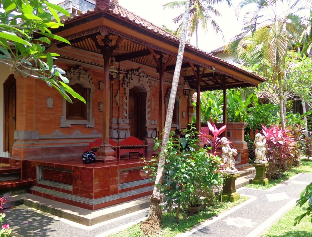 Menjelajahi Keajaiban Borobudur: Pesona Homestay yang Tak Terlupakan